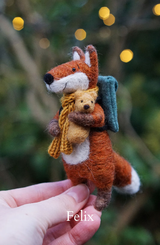 Needle Felted Foxes