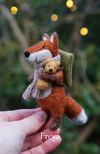 Needle Felted Foxes