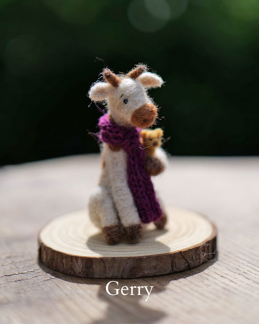 Needle Felted Mini Giraffes