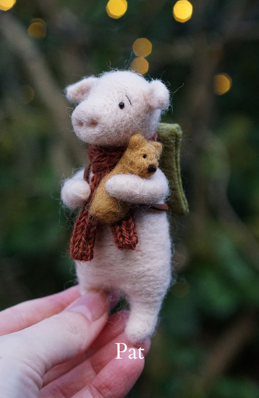 Needle Felted Pigs