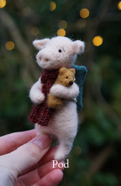 Needle Felted Pigs